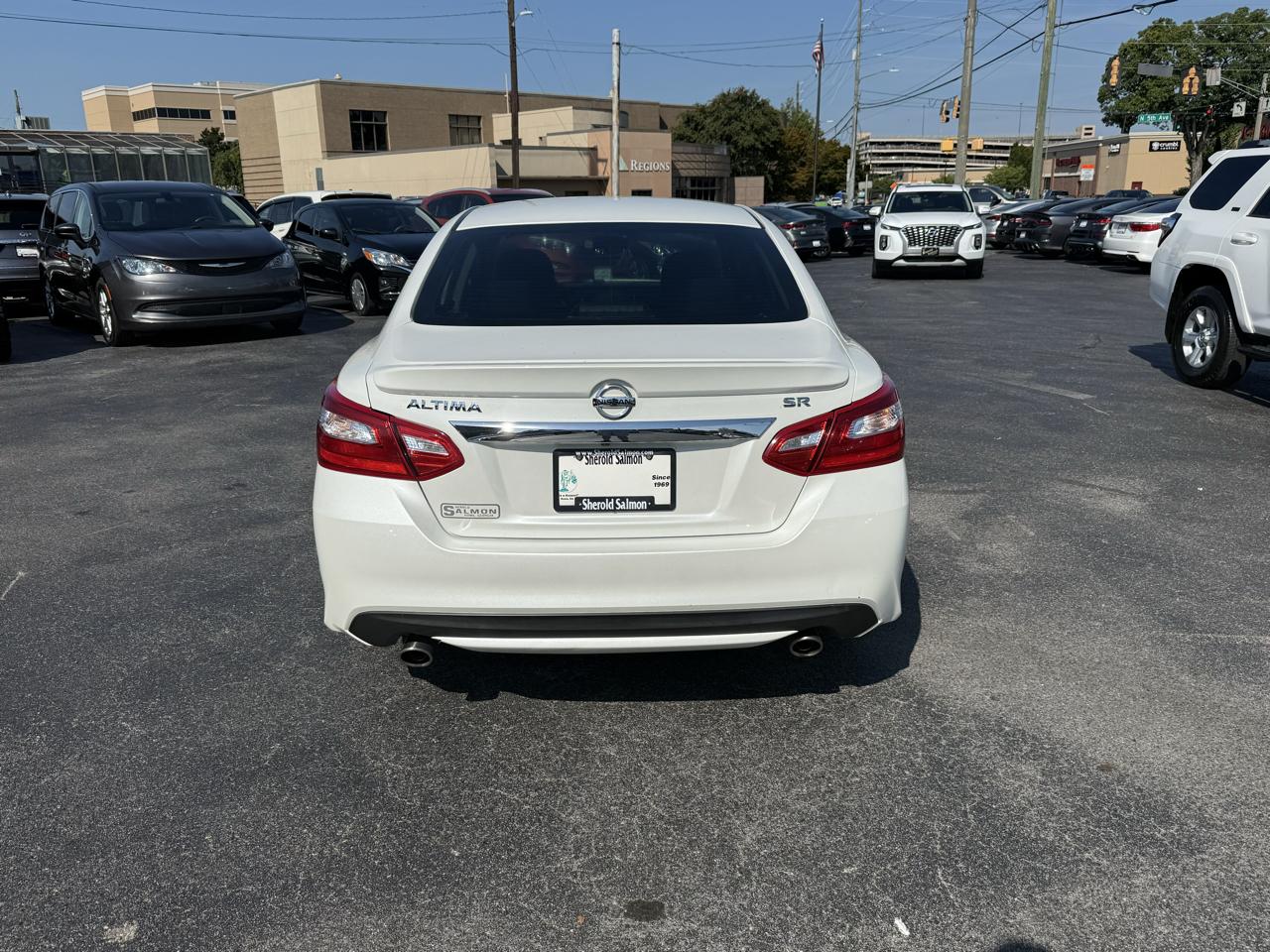 Nissan Altima 4dr Sdn I4 2.5 SR 2016