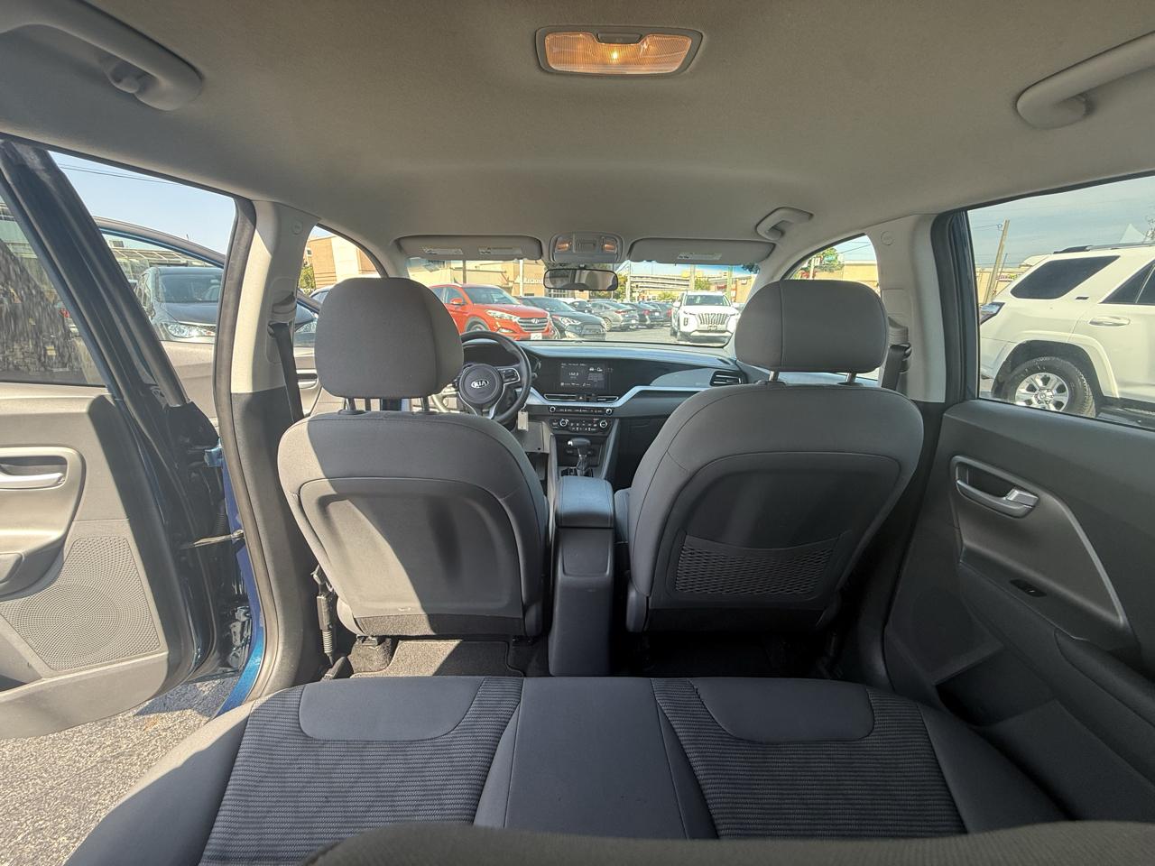 Kia Niro LX FWD 2020