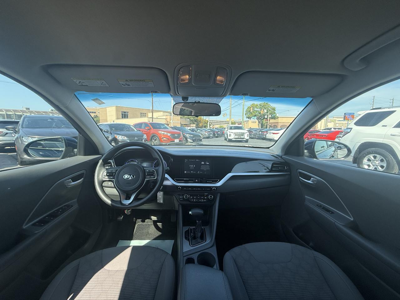 Kia Niro LX FWD 2020