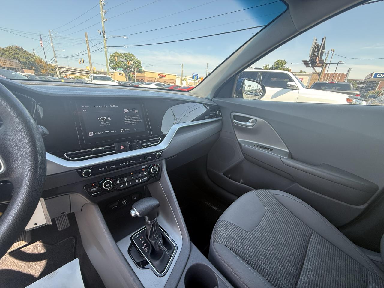 Kia Niro LX FWD 2020