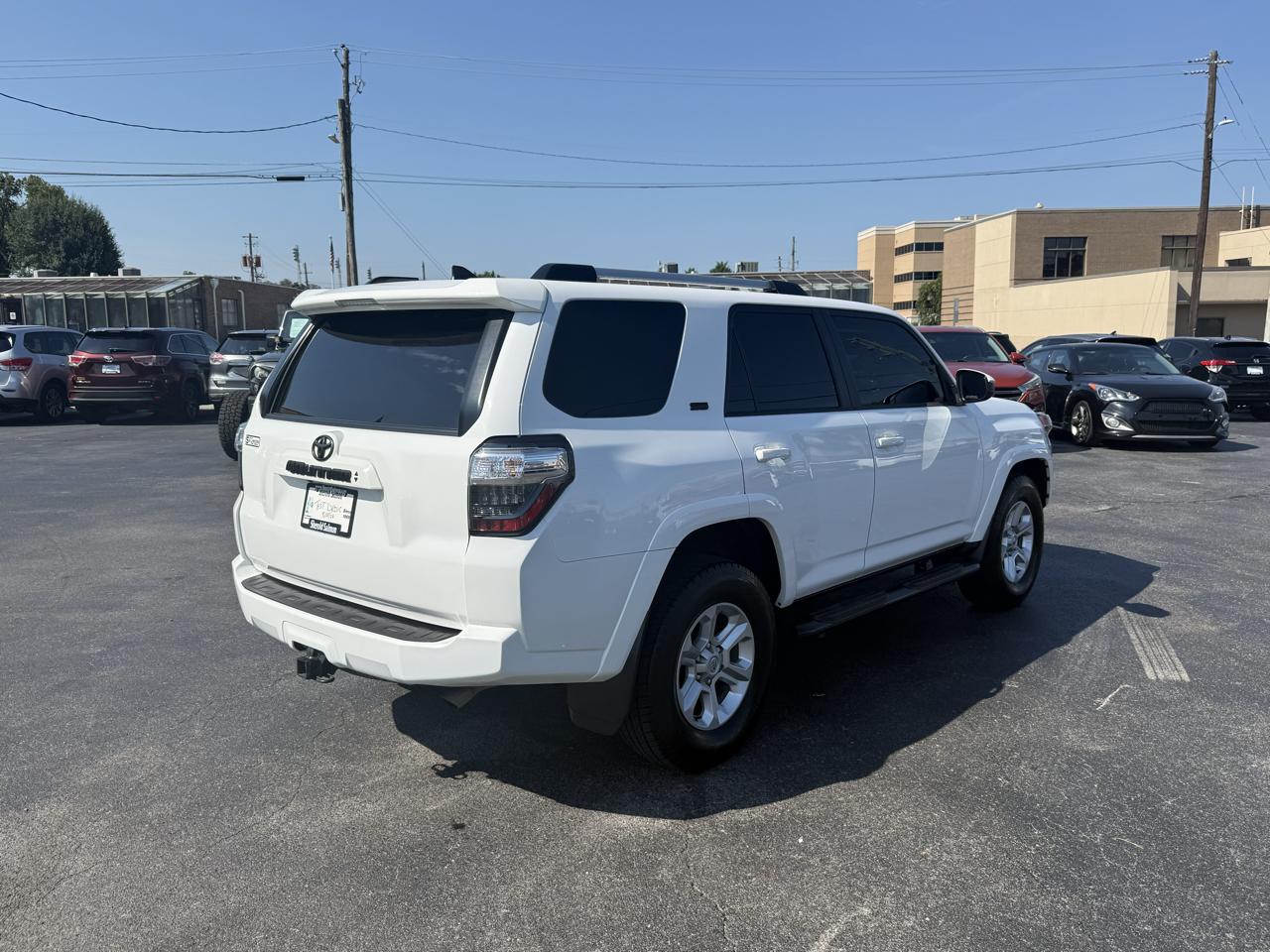 Toyota 4Runner SR5 2WD (Natl) 2022