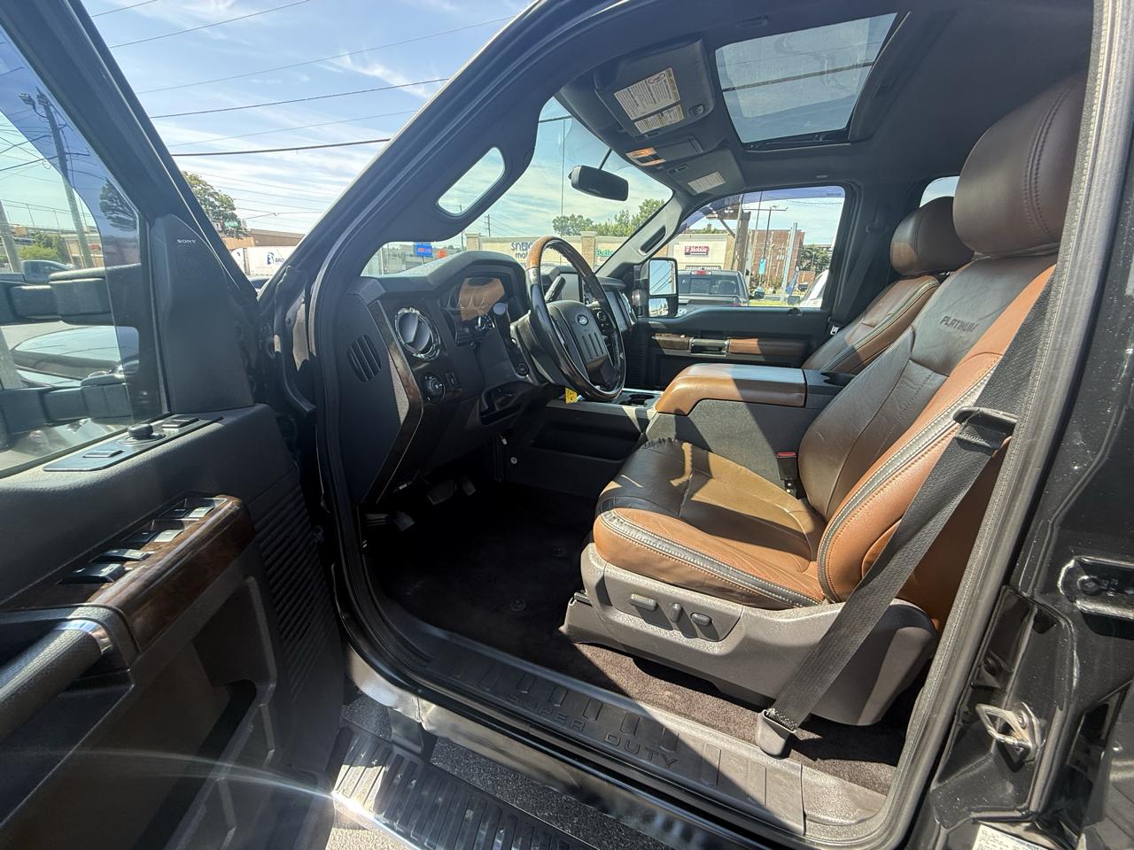 Ford Super Duty F-350 SRW 4WD Crew Cab 156" Platinum 2015