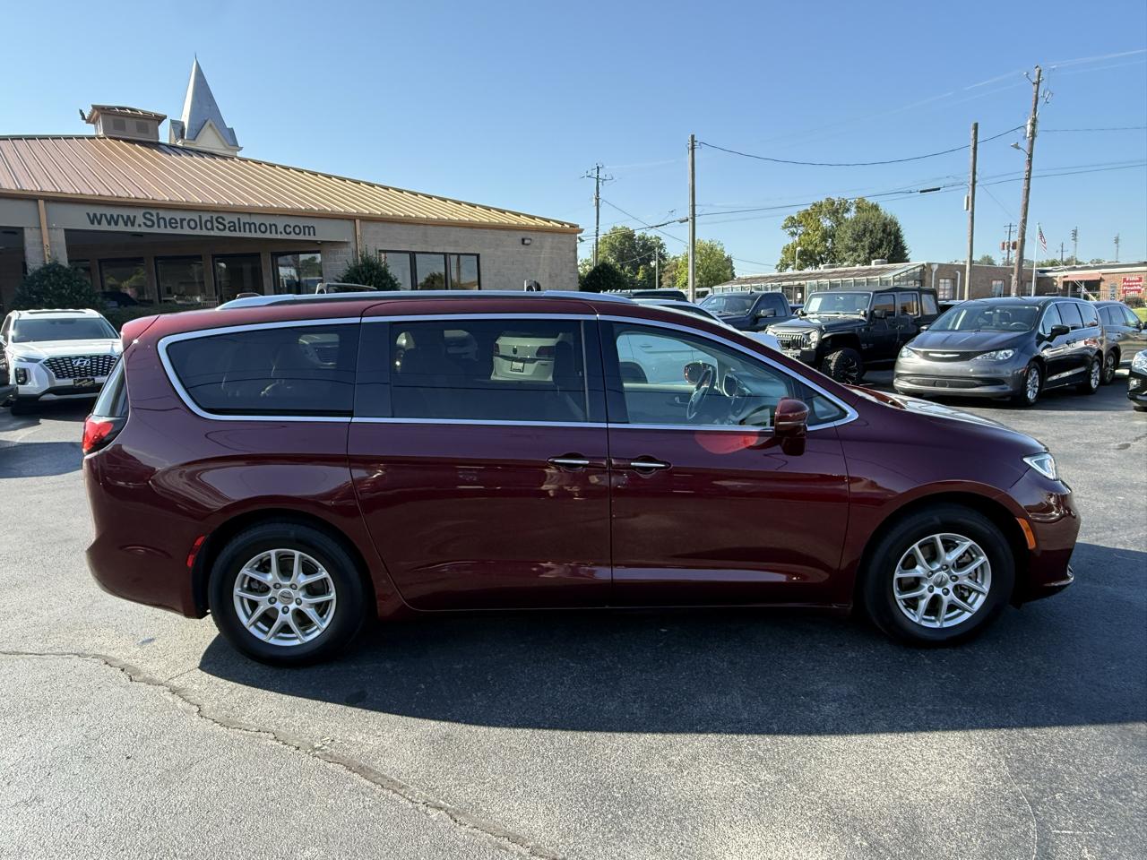 Chrysler Pacifica Touring L FWD 2021