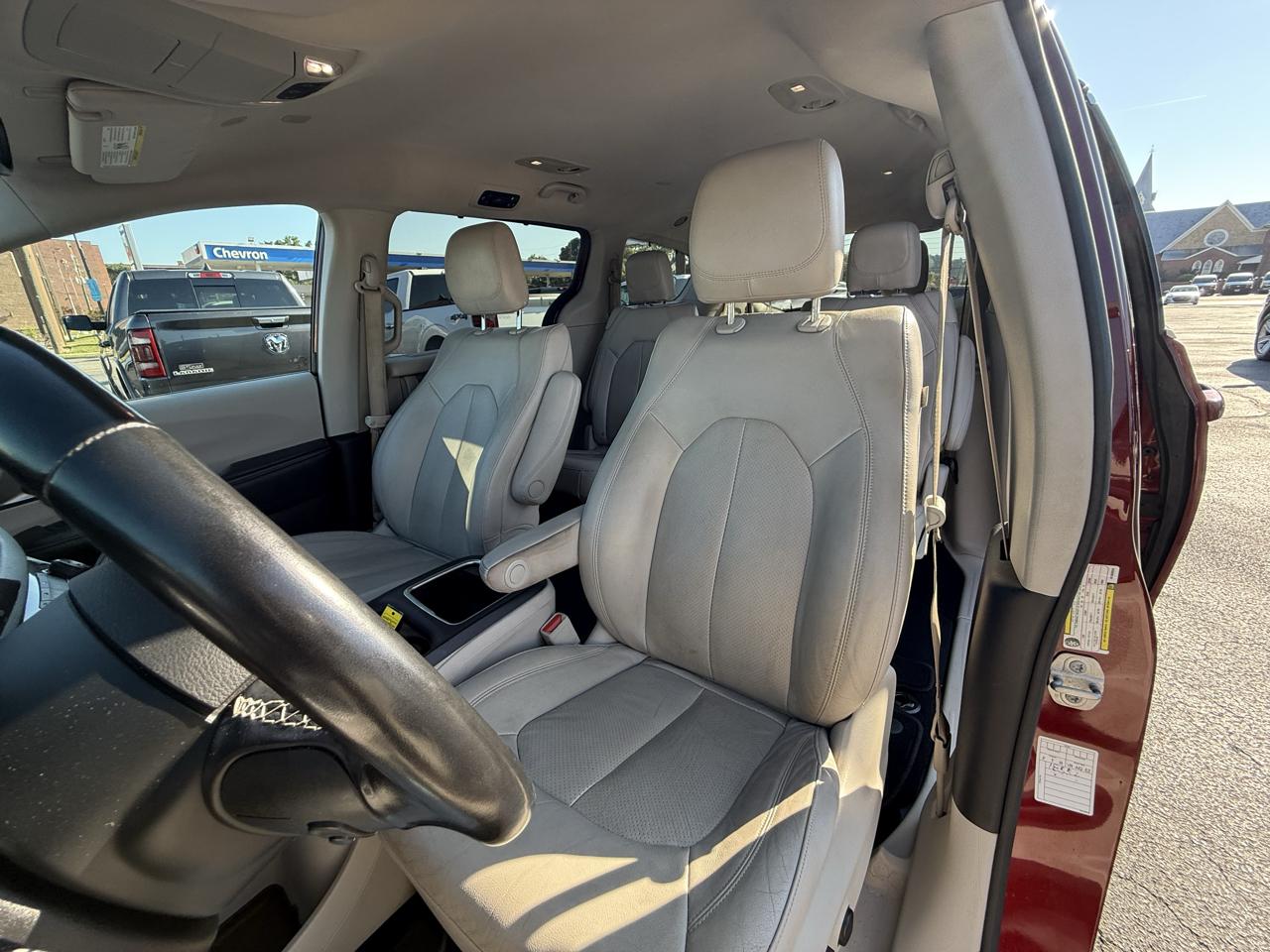 Chrysler Pacifica Touring L FWD 2021