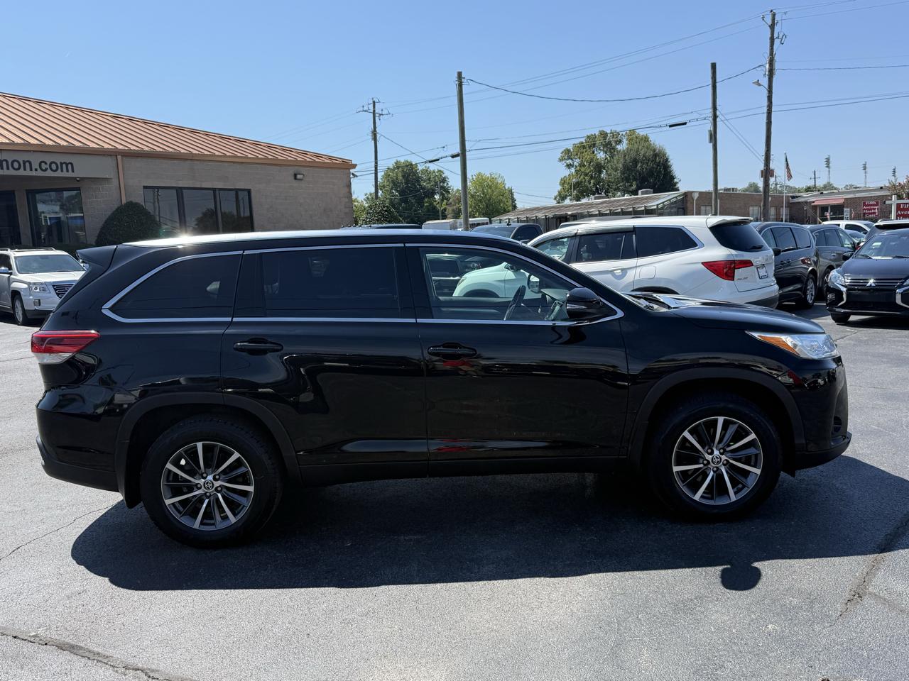 Toyota Highlander XLE V6 AWD (Natl) 2019