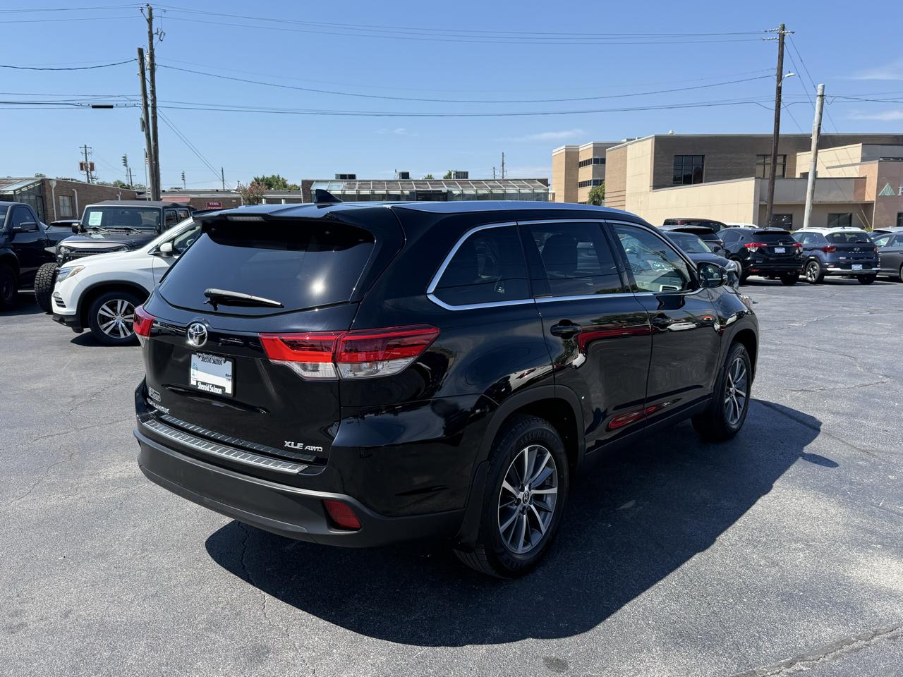 Toyota Highlander XLE V6 AWD (Natl) 2019