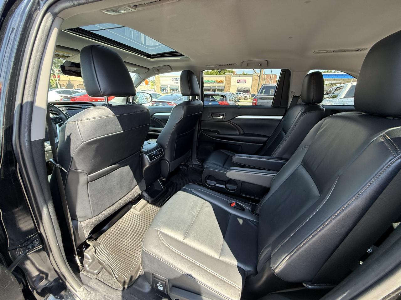 Toyota Highlander XLE V6 AWD (Natl) 2019