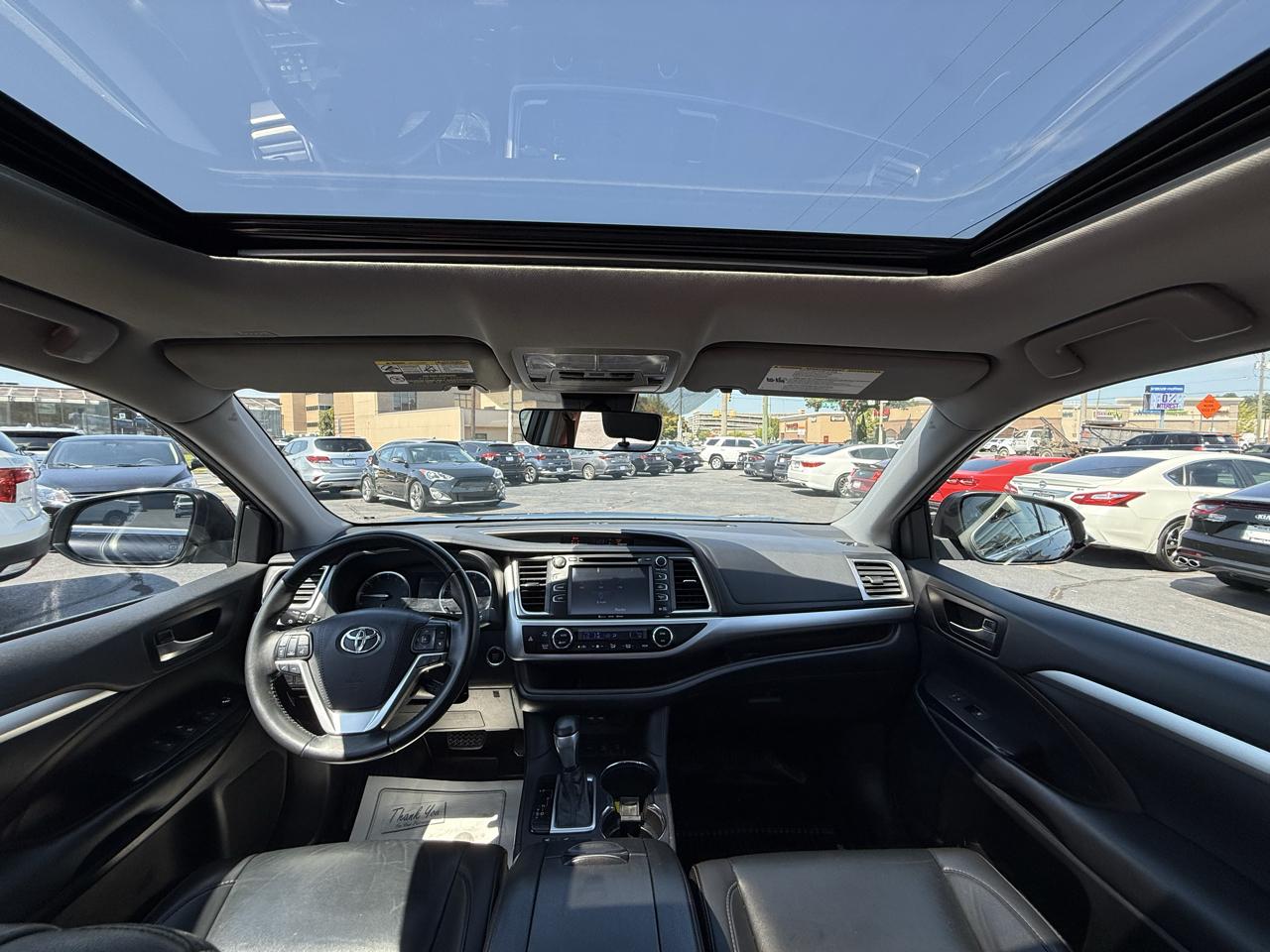 Toyota Highlander XLE V6 AWD (Natl) 2019