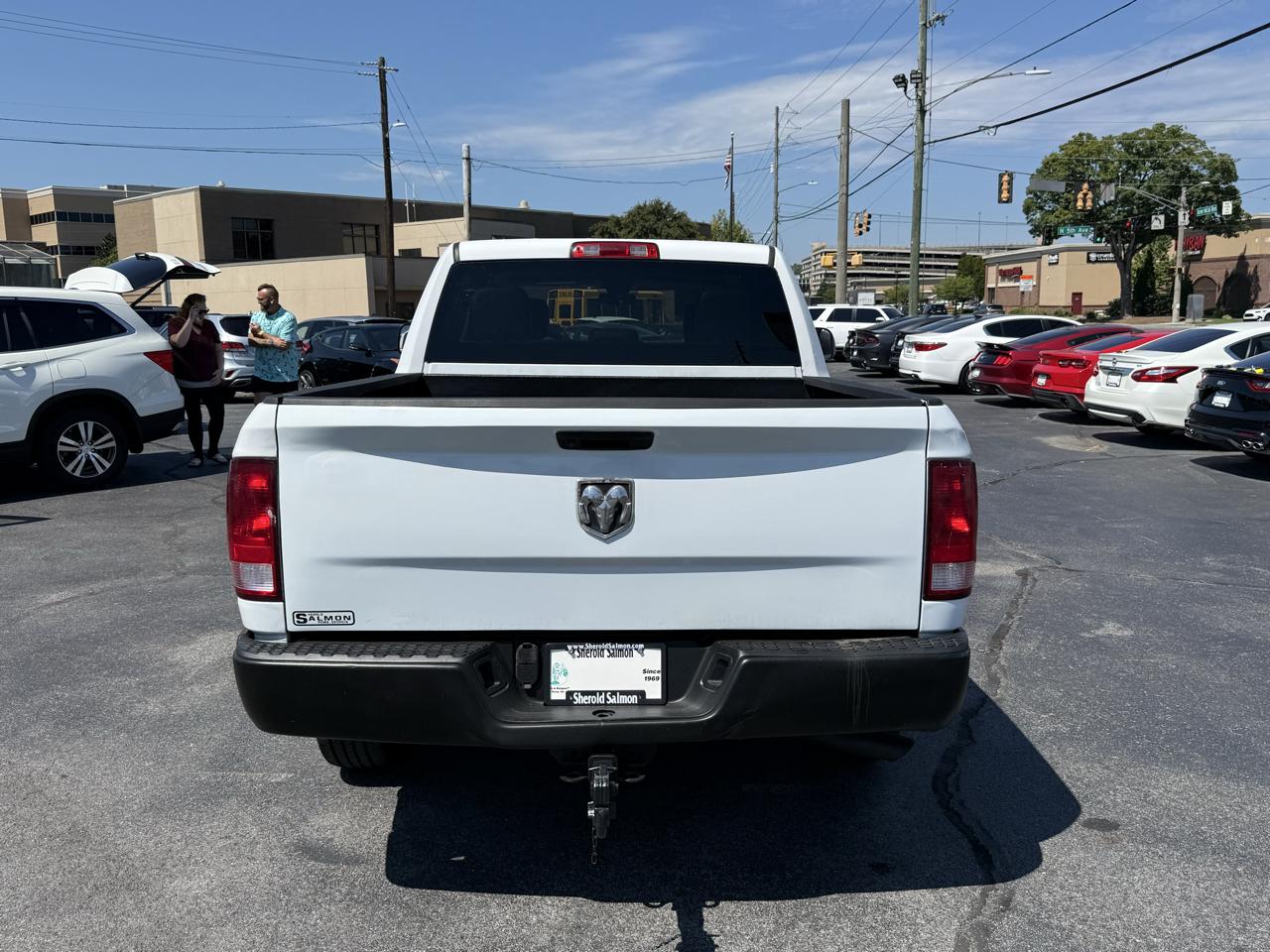 RAM 1500 Classic Tradesman 4x4 Crew Cab 5'7" Box 2022