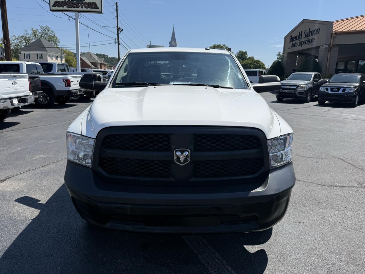 RAM 1500 Classic Tradesman 4x4 Crew Cab 5'7" Box 2022