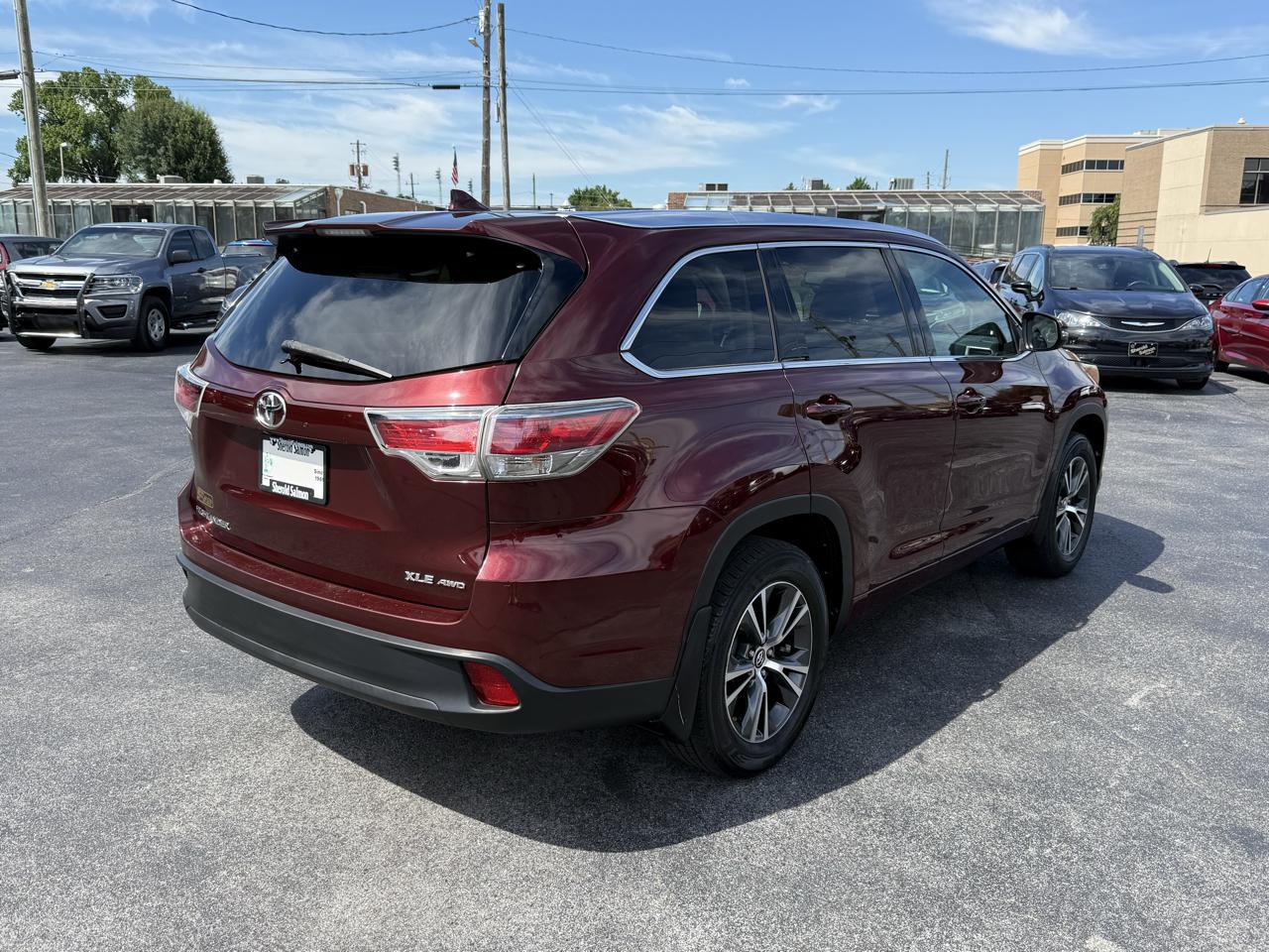 Toyota Highlander AWD 4dr V6 XLE (Natl) 2016