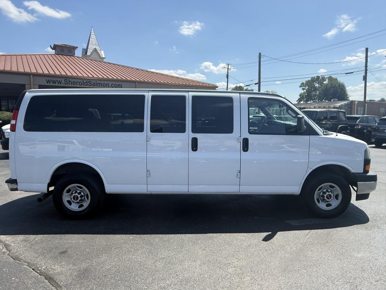 GMC Savana Passenger RWD 3500 155" LS 2023