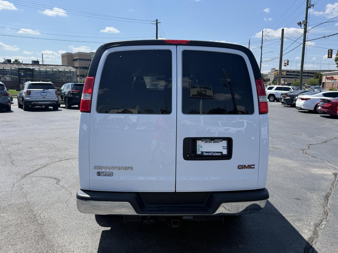 GMC Savana Passenger RWD 3500 155" LS 2023