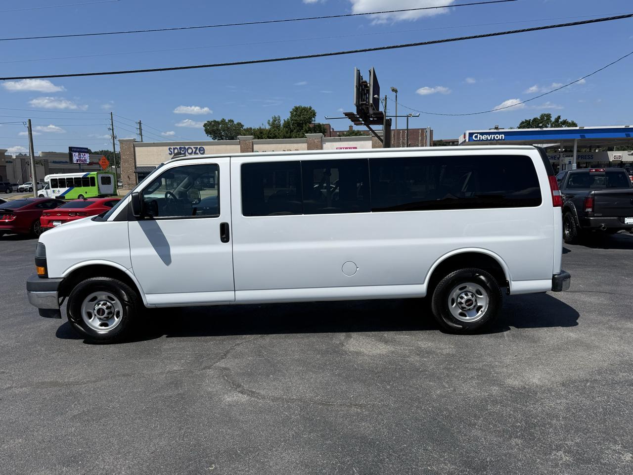 GMC Savana Passenger RWD 3500 155" LS 2023