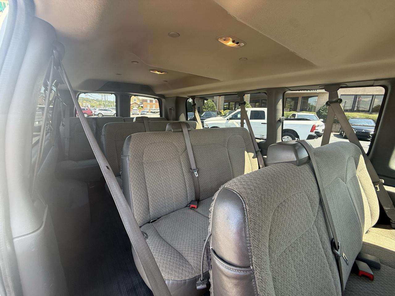 GMC Savana Passenger RWD 3500 155" LS 2023