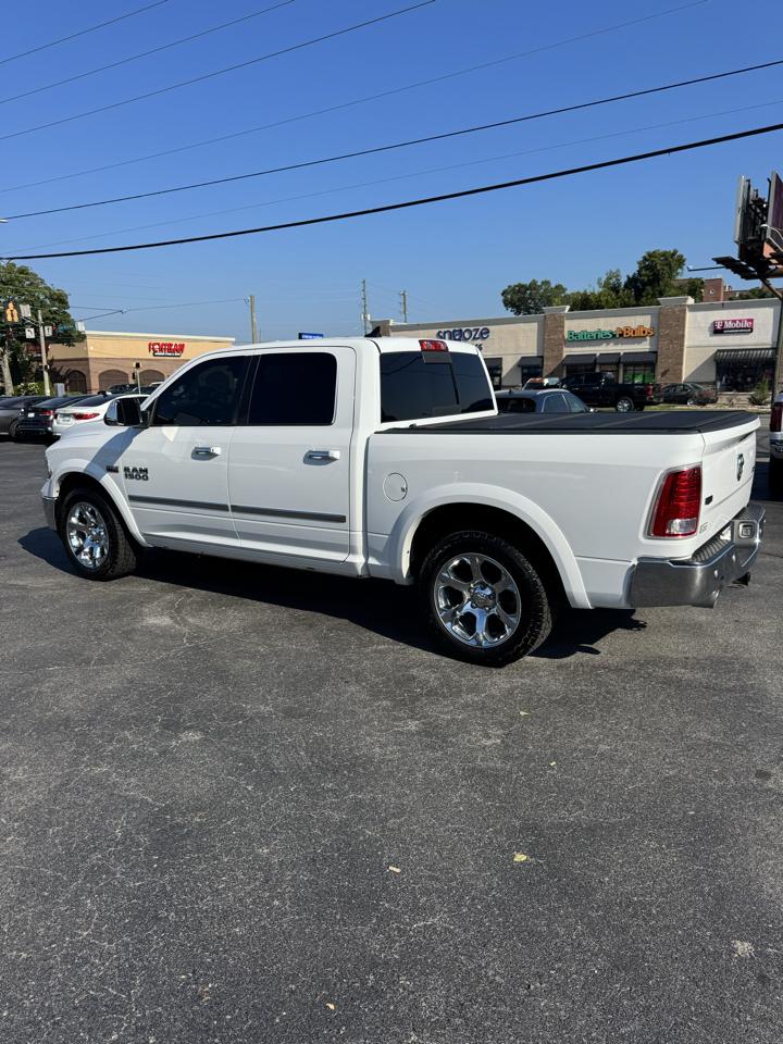 RAM 1500 Laramie 4x4 Crew Cab 5'7" Box 2017