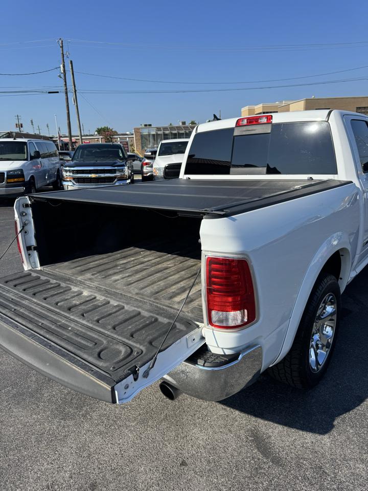 RAM 1500 Laramie 4x4 Crew Cab 5'7" Box 2017