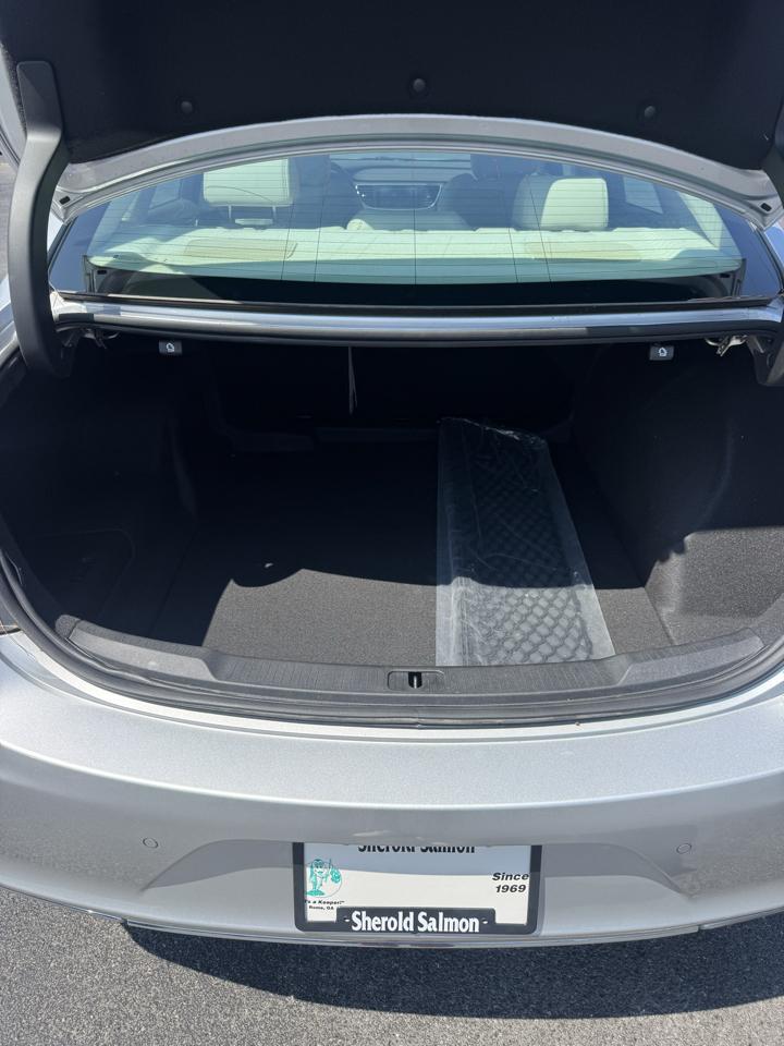 Buick LaCrosse 4dr Sdn Essence FWD 2017
