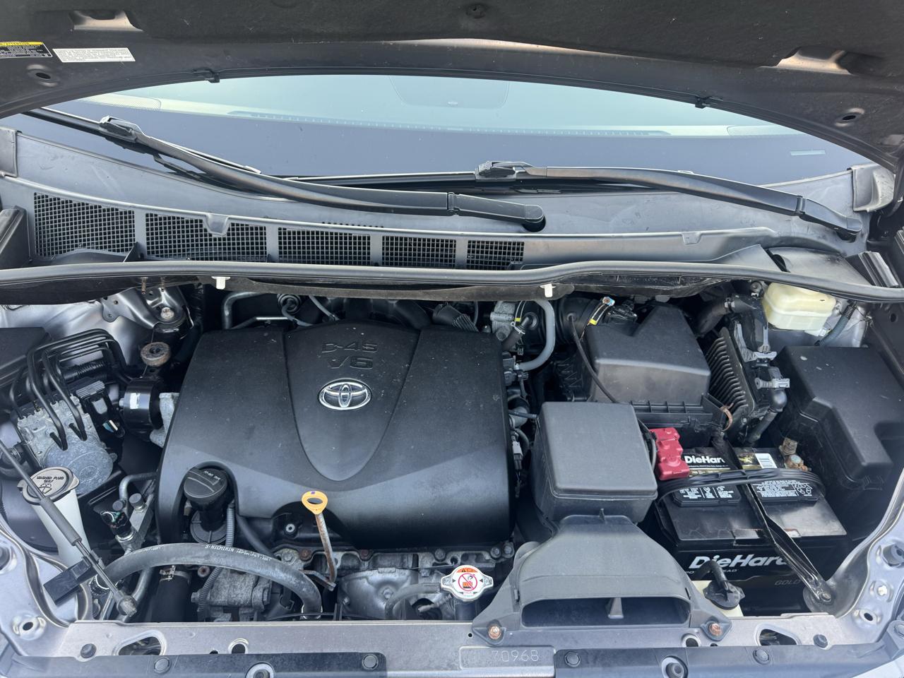 Toyota Sienna Limited Premium AWD 7-Passenger (Natl) 2017
