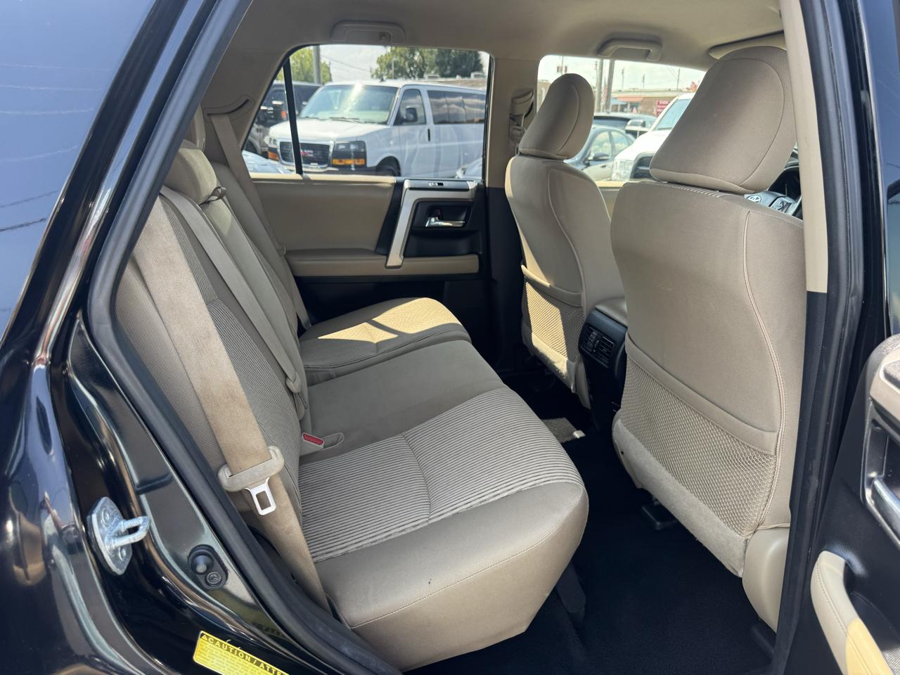 Toyota 4Runner RWD 4dr V6 SR5 Premium (Natl) 2016