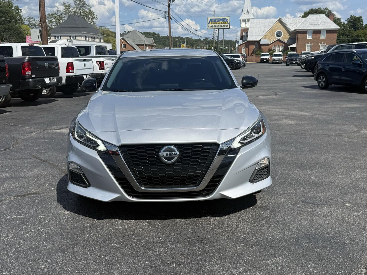 Nissan Altima 2.5 SR Sedan 2019