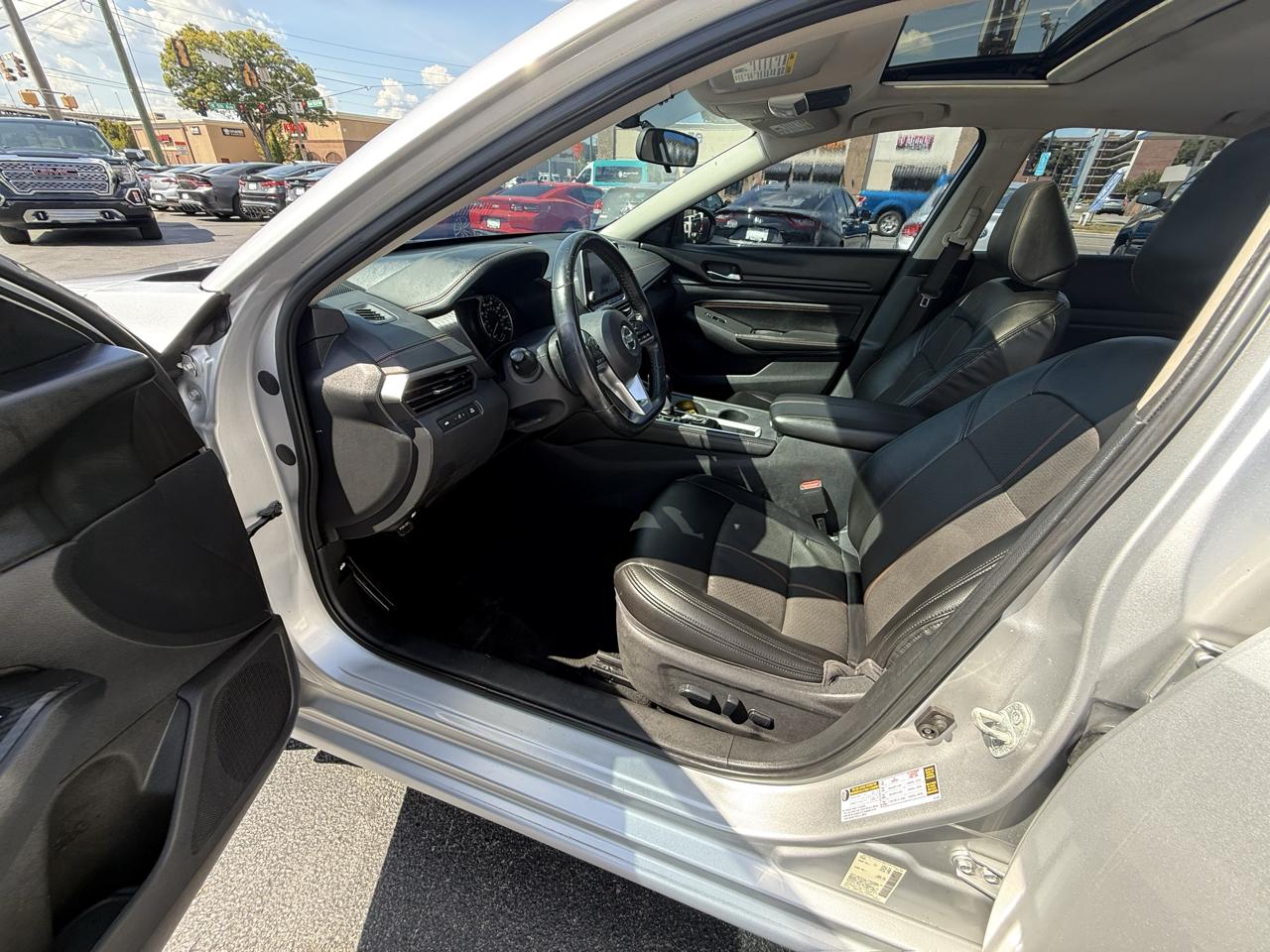 Nissan Altima 2.5 SR Sedan 2019