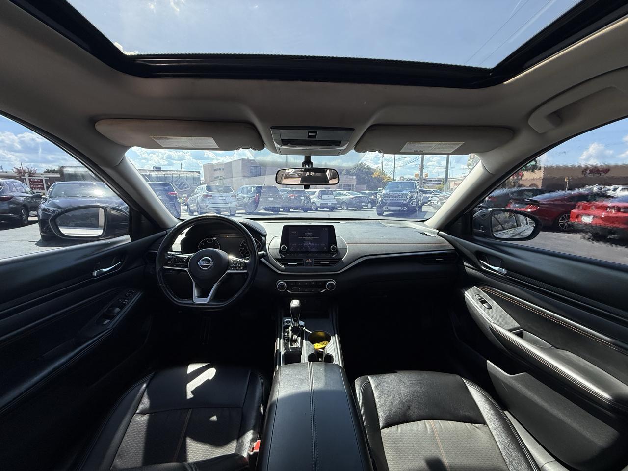 Nissan Altima 2.5 SR Sedan 2019