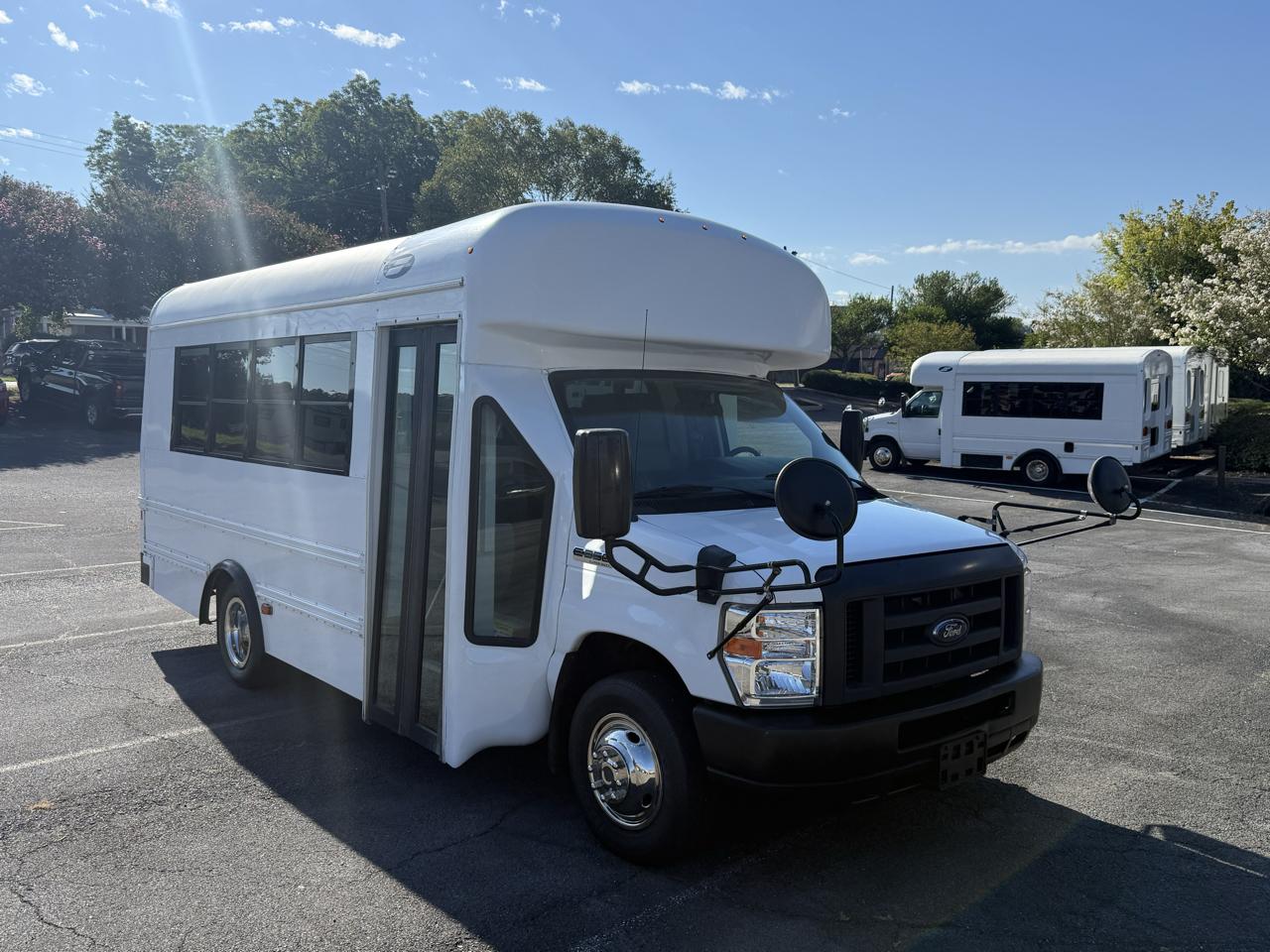 Ford E-Series Cutaway E-350 SRW 138" WB 2019