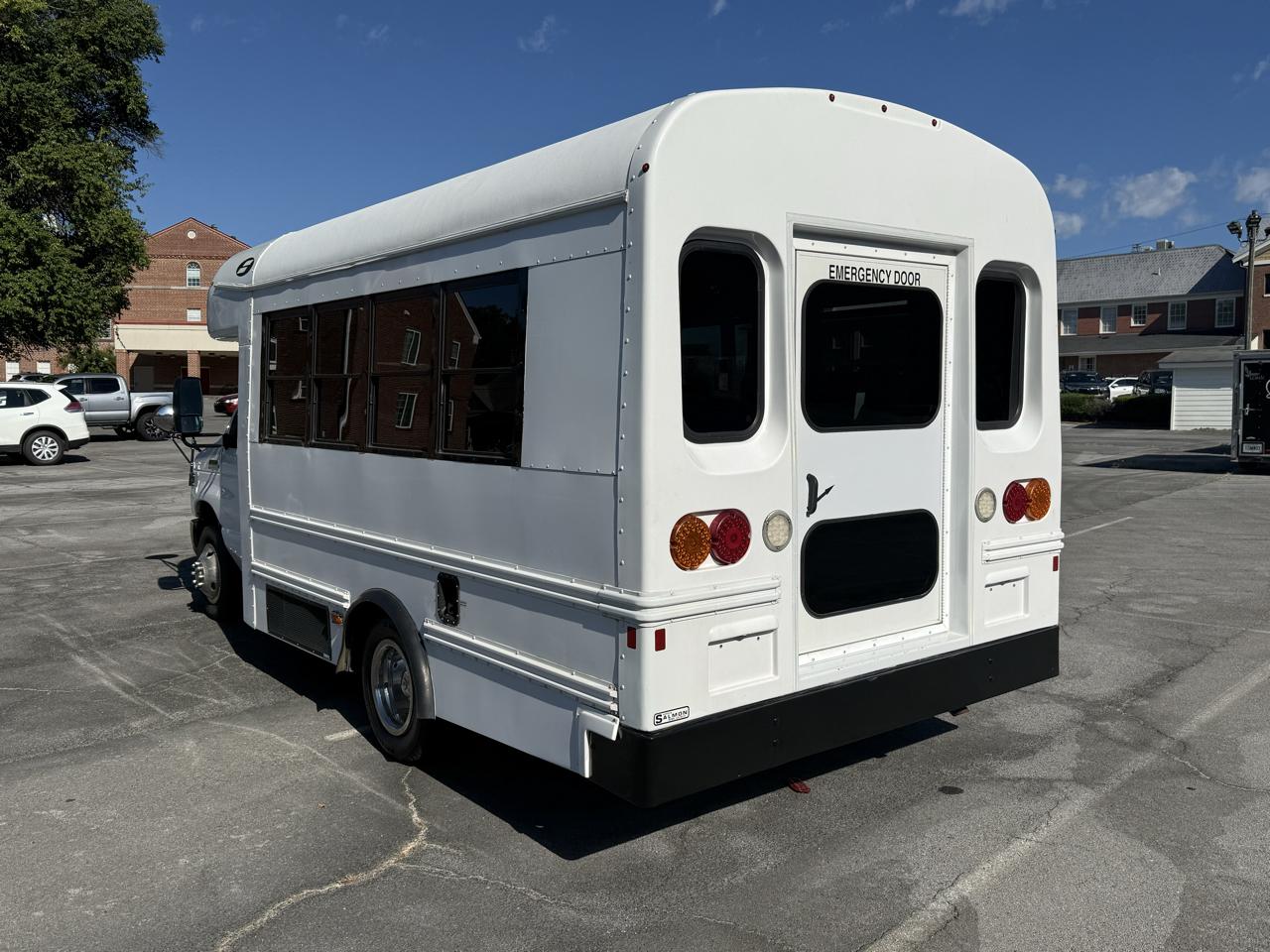 Ford E-Series Cutaway E-350 SRW 138" WB 2019
