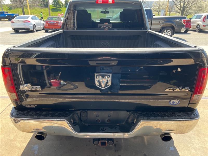 RAM 1500 SLT Quad Cab 4WD 2012