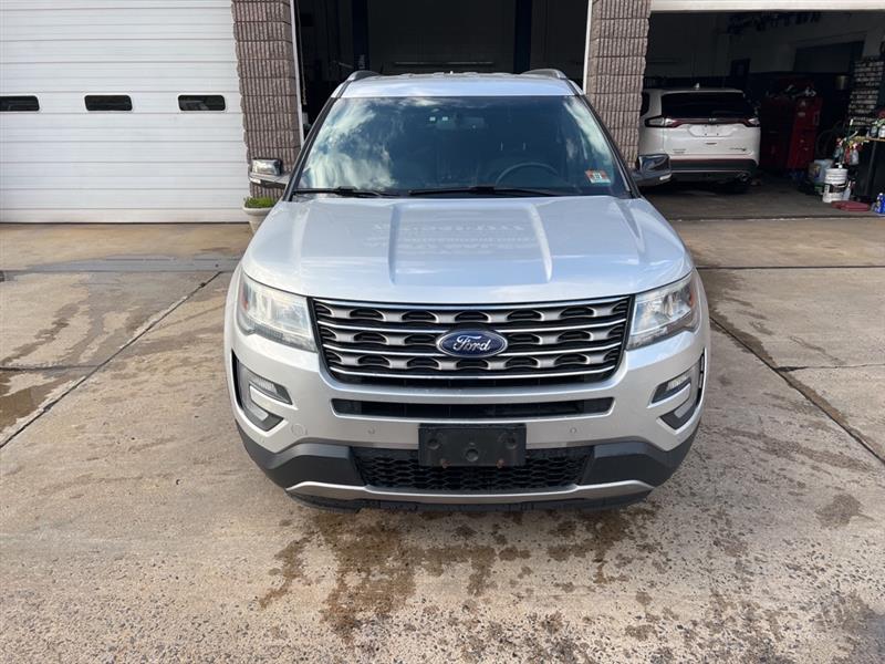 Ford Explorer XLT 4WD 2016