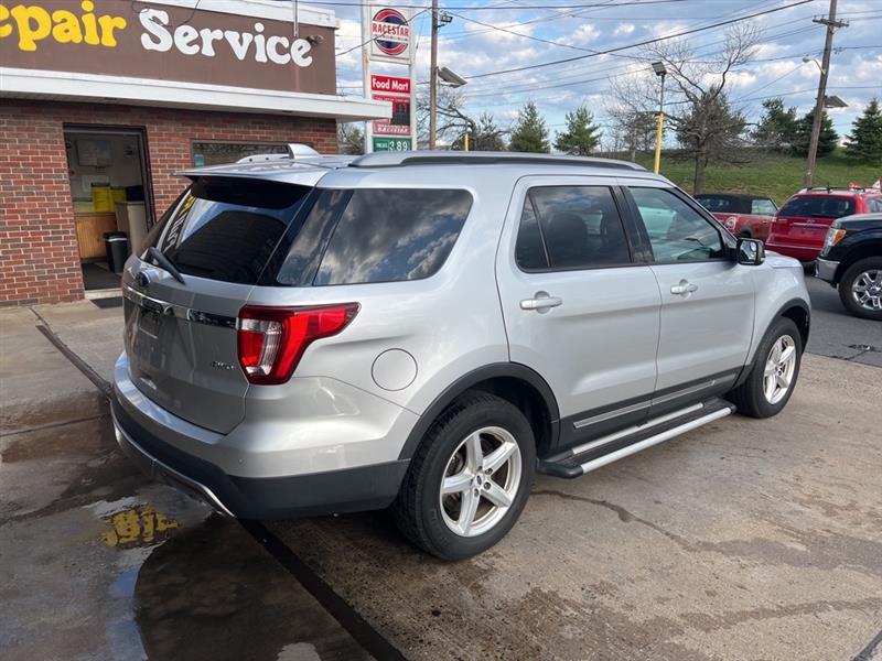 Ford Explorer XLT 4WD 2016