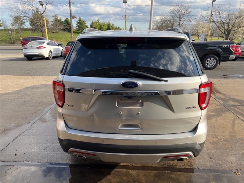 Ford Explorer XLT 4WD 2016