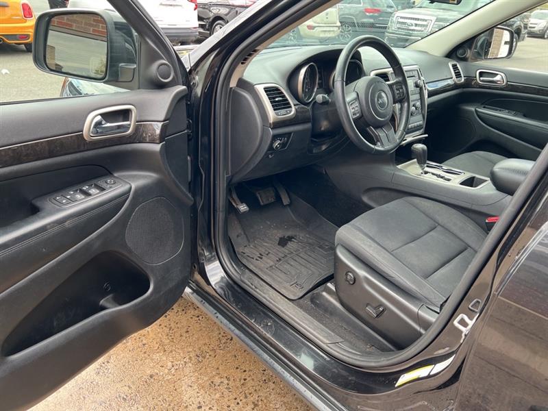 Jeep Grand Cherokee Laredo 4WD 2013