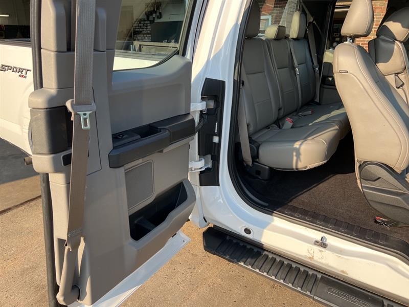 Ford F-150 Lariat SuperCab 8-ft. 4WD 2016