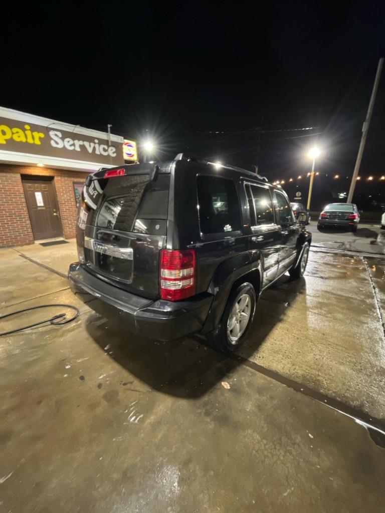 Jeep Liberty Limited 4WD 2012