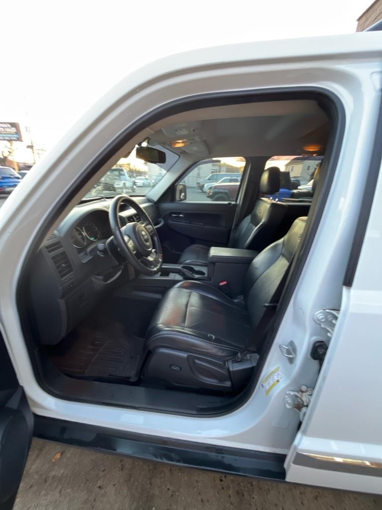 Jeep Liberty Sport 4WD 2012