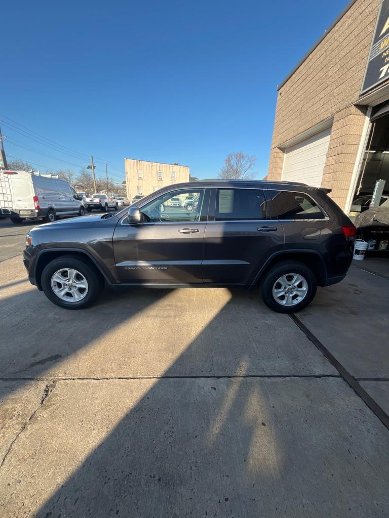 Jeep Grand Cherokee Laredo 4WD 2015