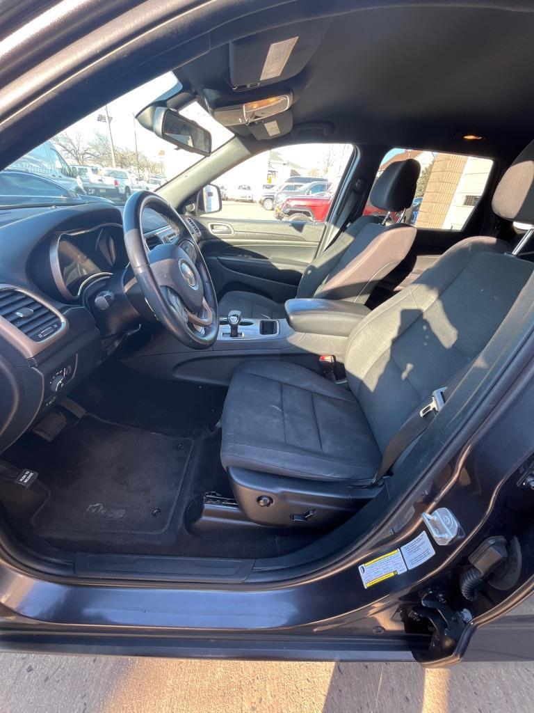 Jeep Grand Cherokee Laredo 4WD 2015