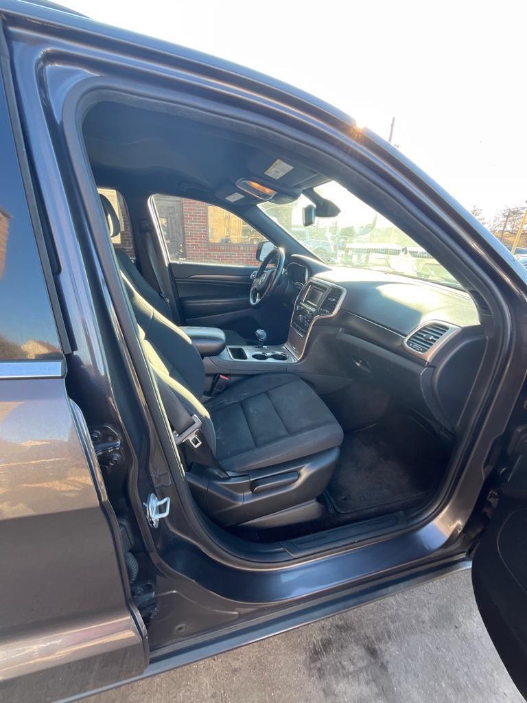 Jeep Grand Cherokee Laredo 4WD 2015