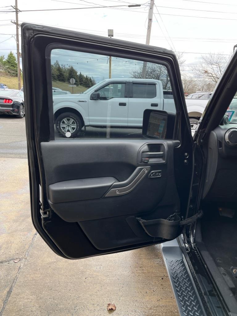 Jeep Wrangler Unlimited Sport 4WD 2014