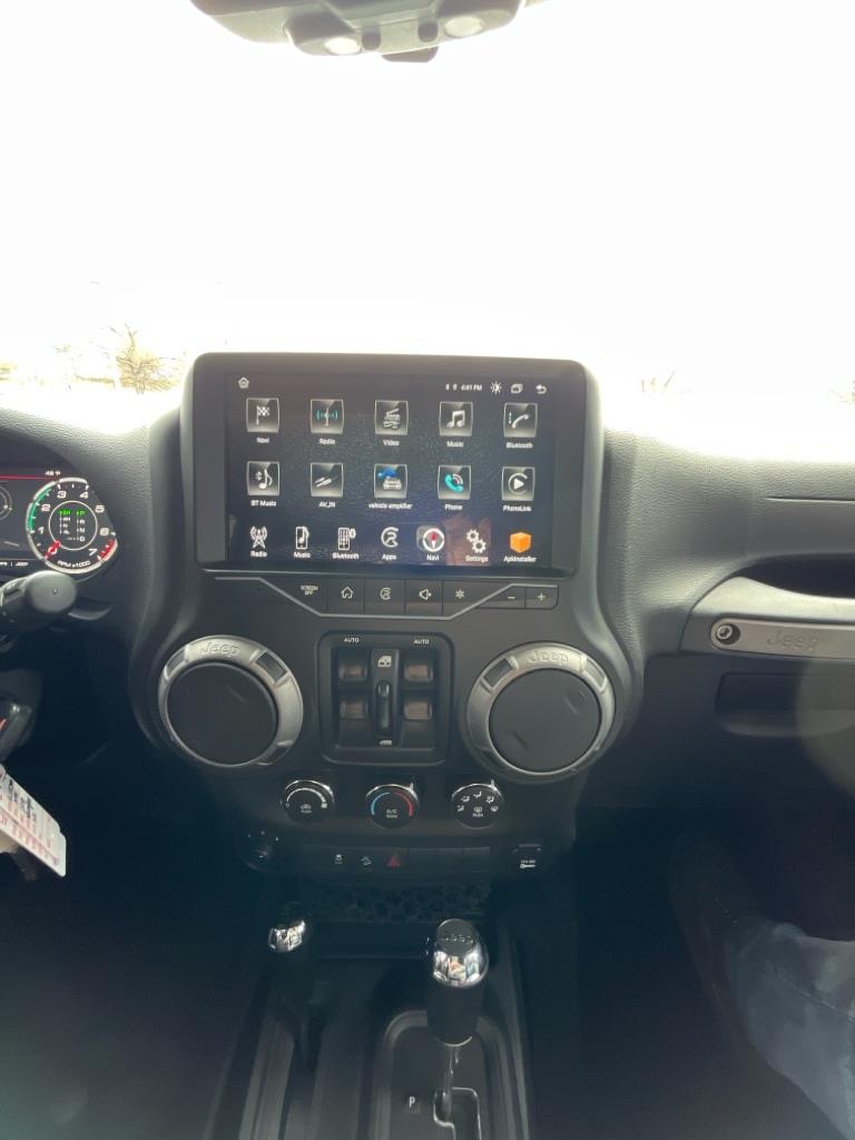 Jeep Wrangler Unlimited Sport 4WD 2014