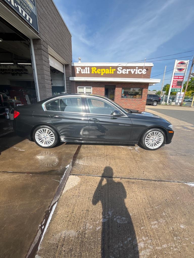 BMW 3-Series 328i xDrive Sedan 2013