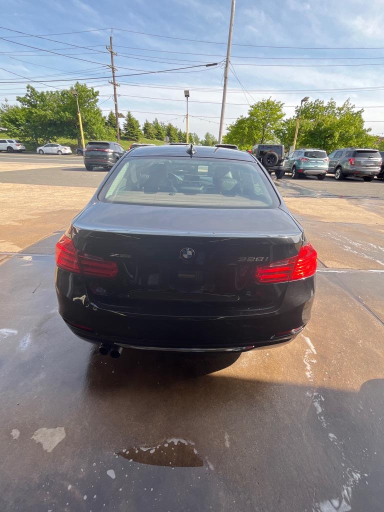 BMW 3-Series 328i xDrive Sedan 2013