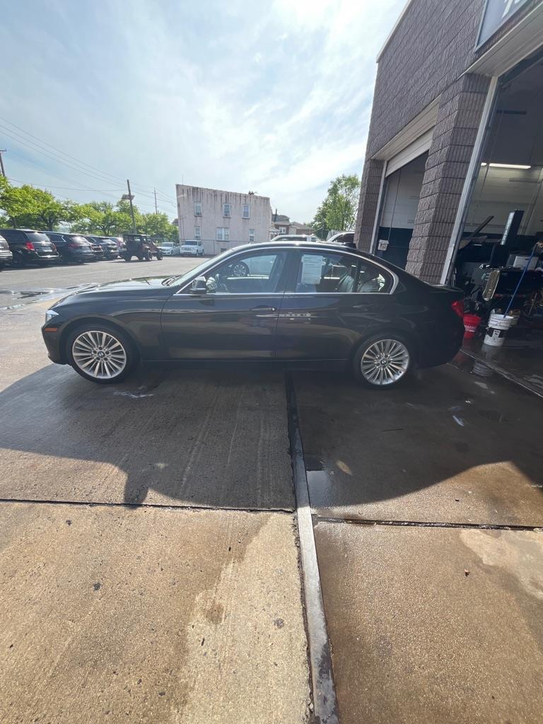 BMW 3-Series 328i xDrive Sedan 2013