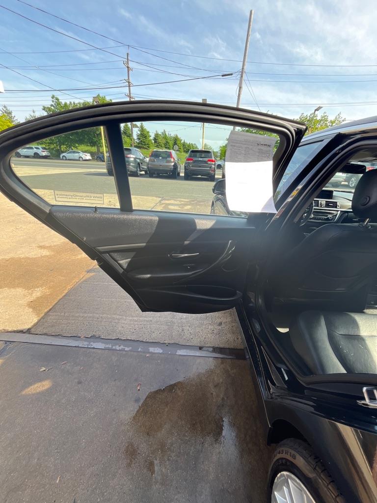 BMW 3-Series 328i xDrive Sedan 2013