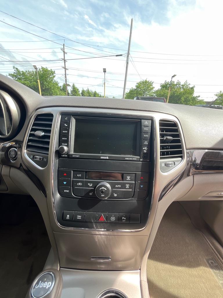 Jeep Grand Cherokee Laredo 4WD 2012