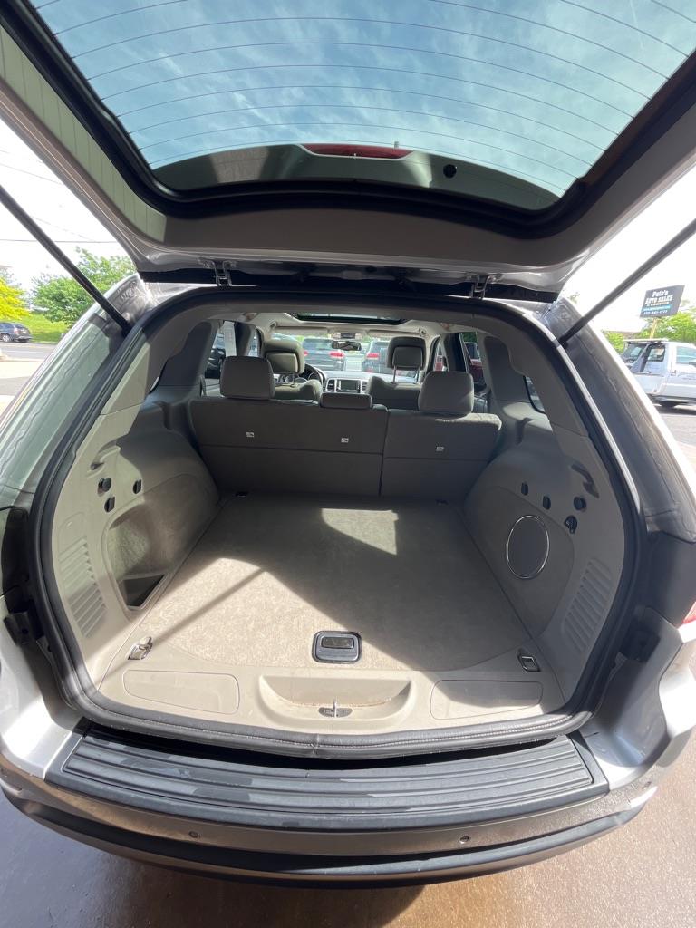 Jeep Grand Cherokee Laredo 4WD 2012