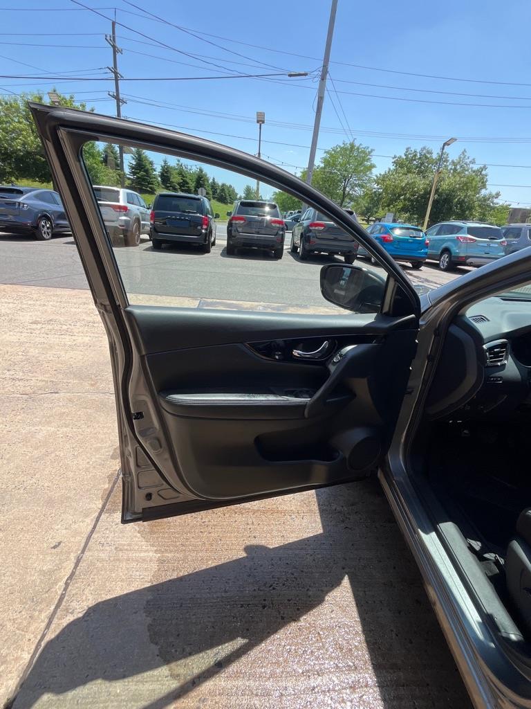 Nissan Rogue Sport SV AWD 2018