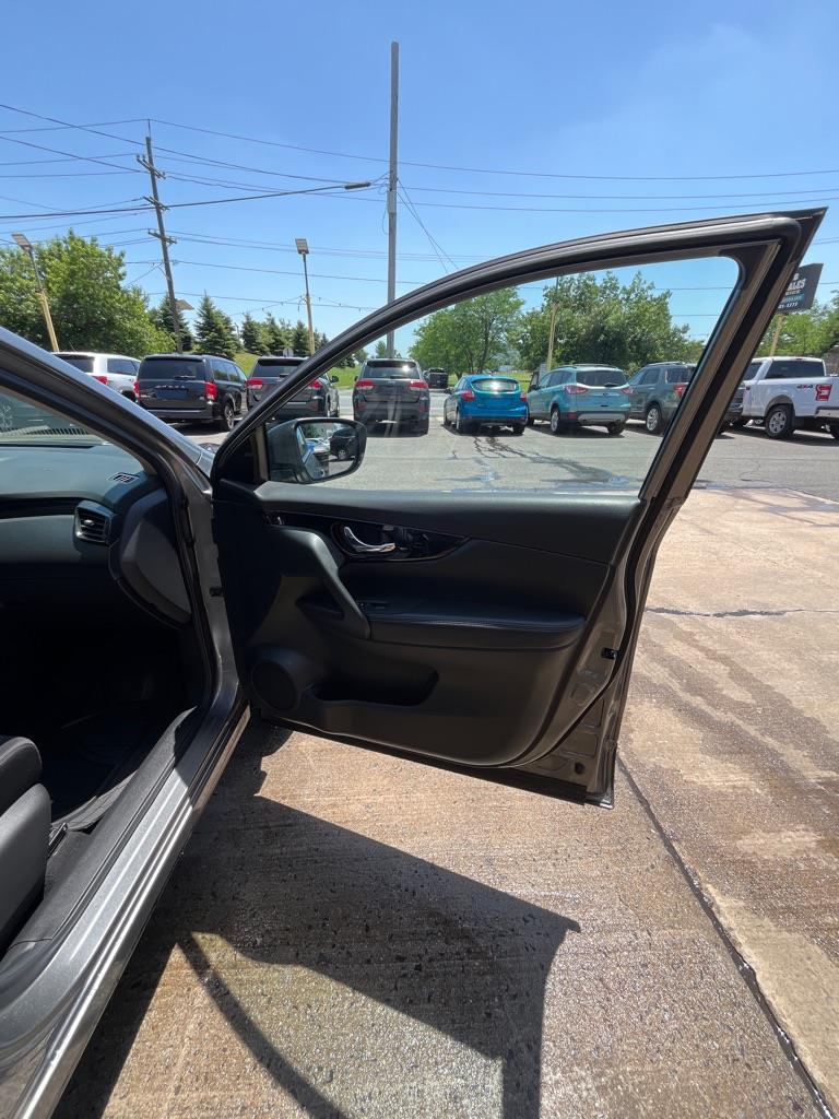 Nissan Rogue Sport SV AWD 2018